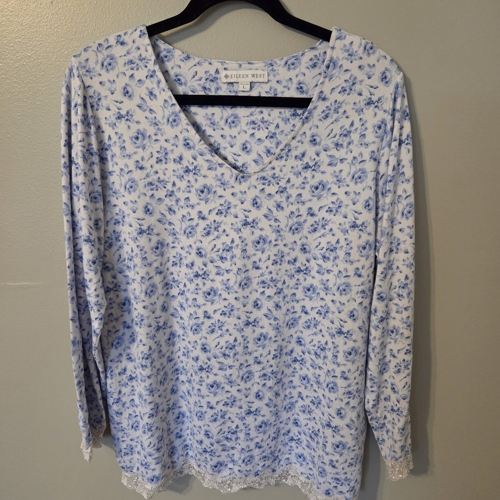 Eileen West Women's Blue Floral Cotton Long Sleeve Top. Sz L
